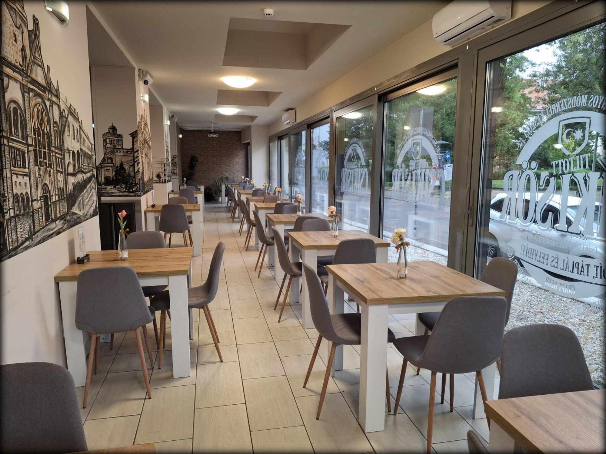 Hotel Unicornis Егер Екстериор снимка