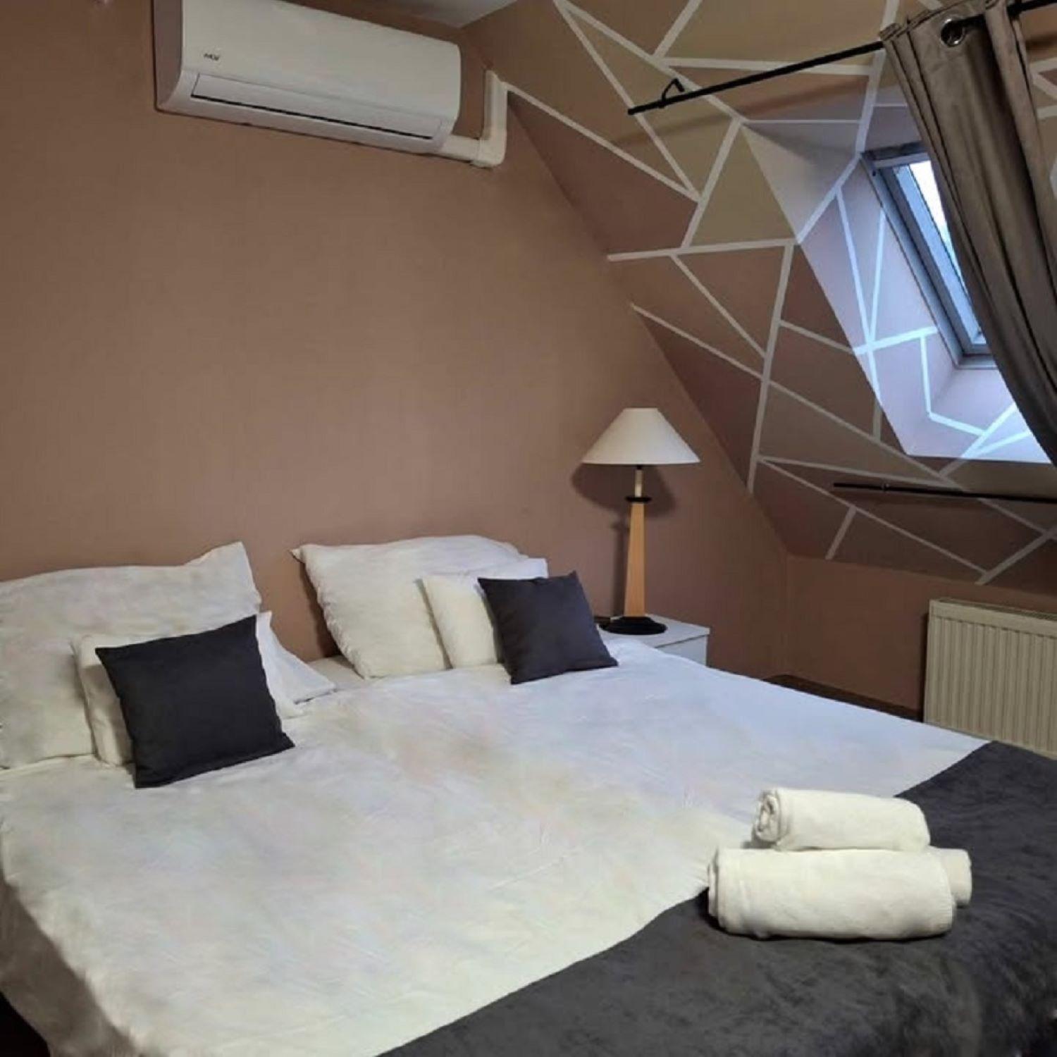 Hotel Unicornis Егер Екстериор снимка